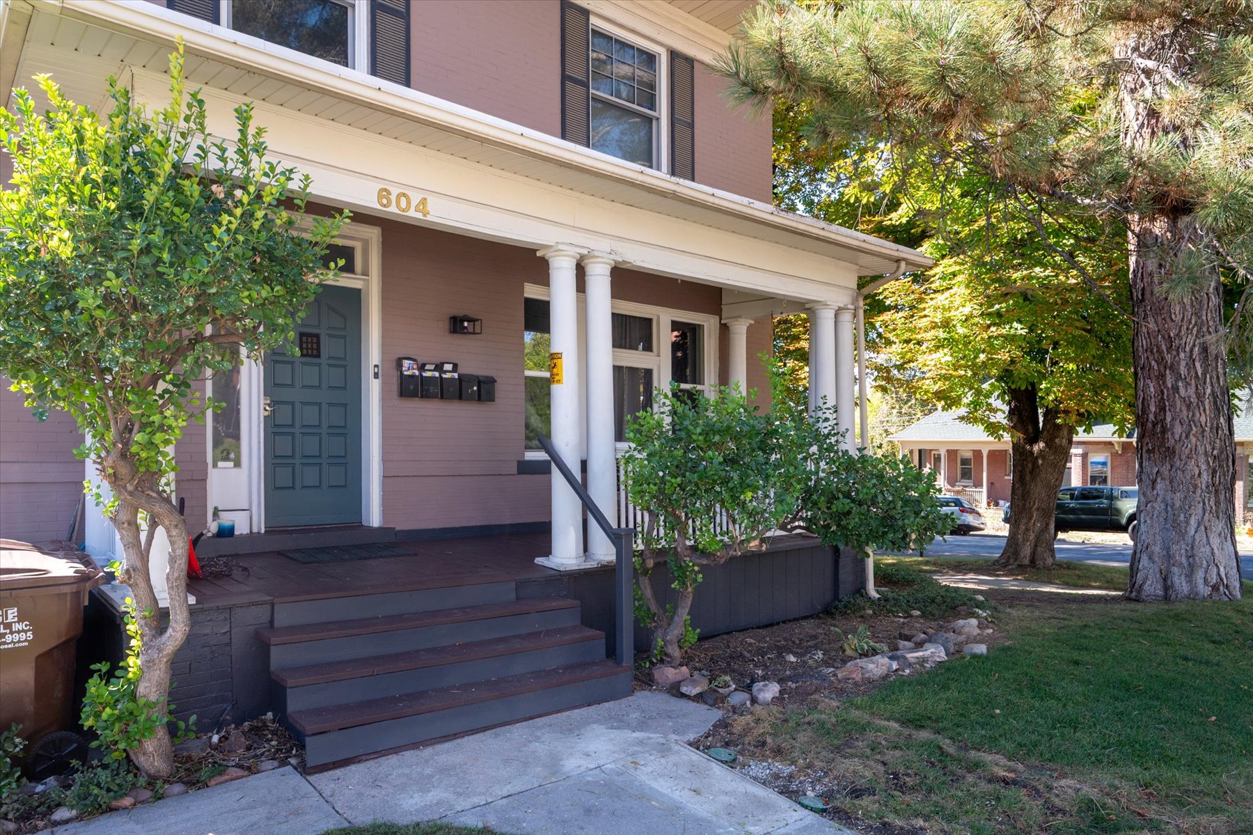 Property main image